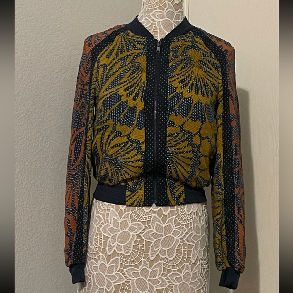 BCBG Maxzaria XXS jacket